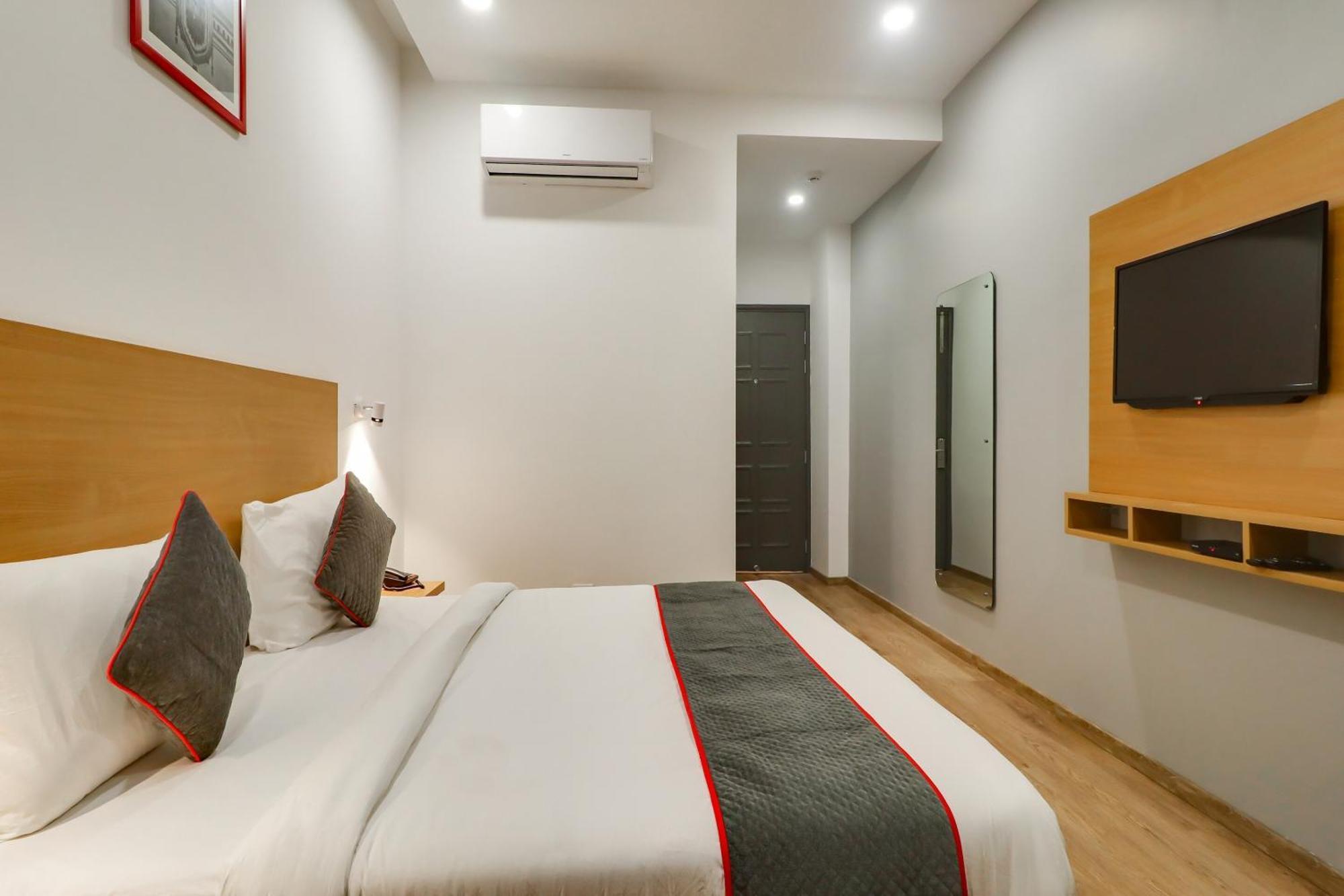 Super Townhouse Jashn Chinhat Exterior foto